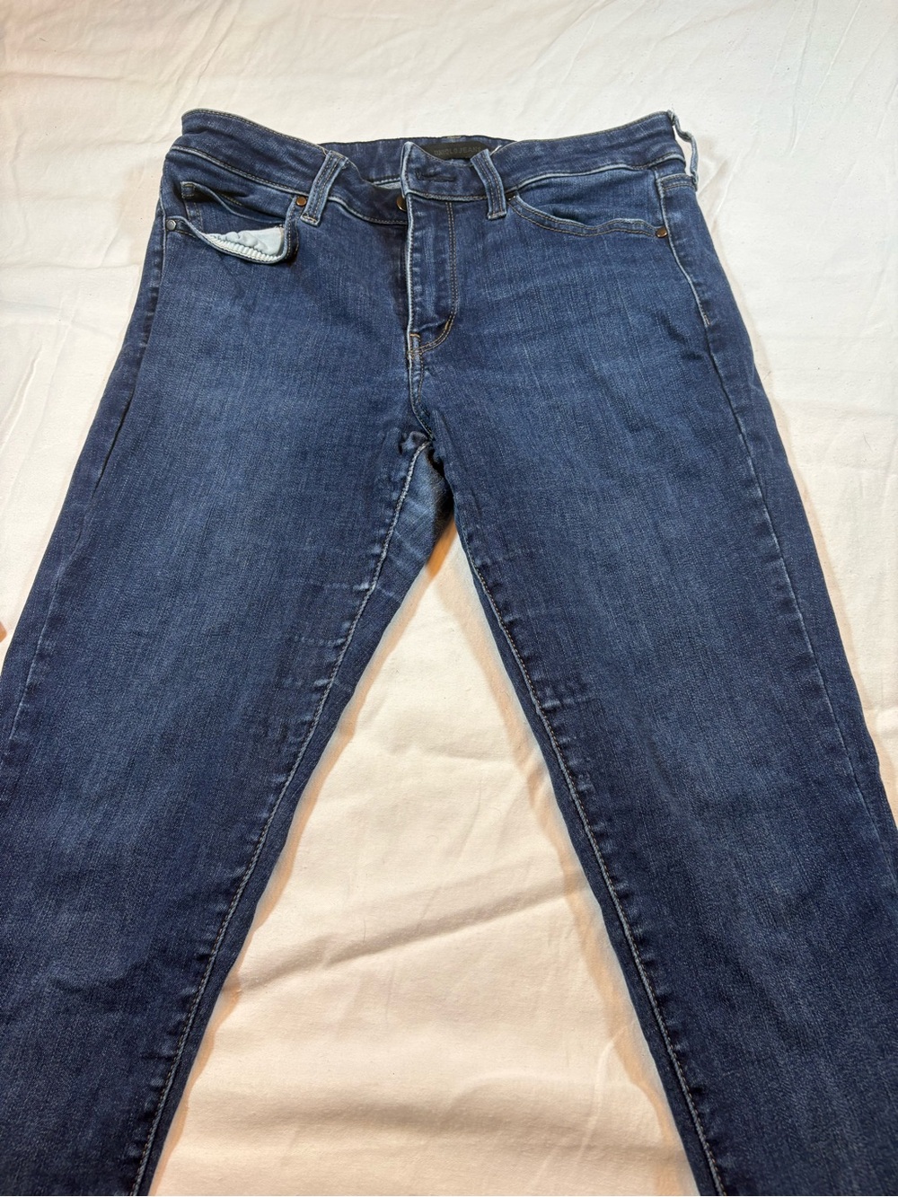 Uniqlo Women's Skinny Jeans in Dark Blue
